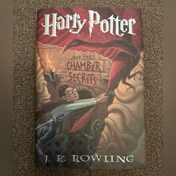 RARE First Edition Harry Potter & The Chamber Of Secrets SPELLING ERROR - Picture 1 of 10